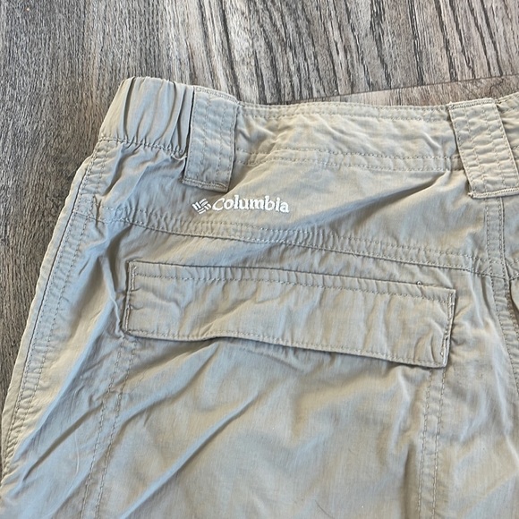 Columbia Mens Khaki Omni- Shade Regular Fit Outdoor Shorts, 12” inseam, size 32 - Picture 7 of 11